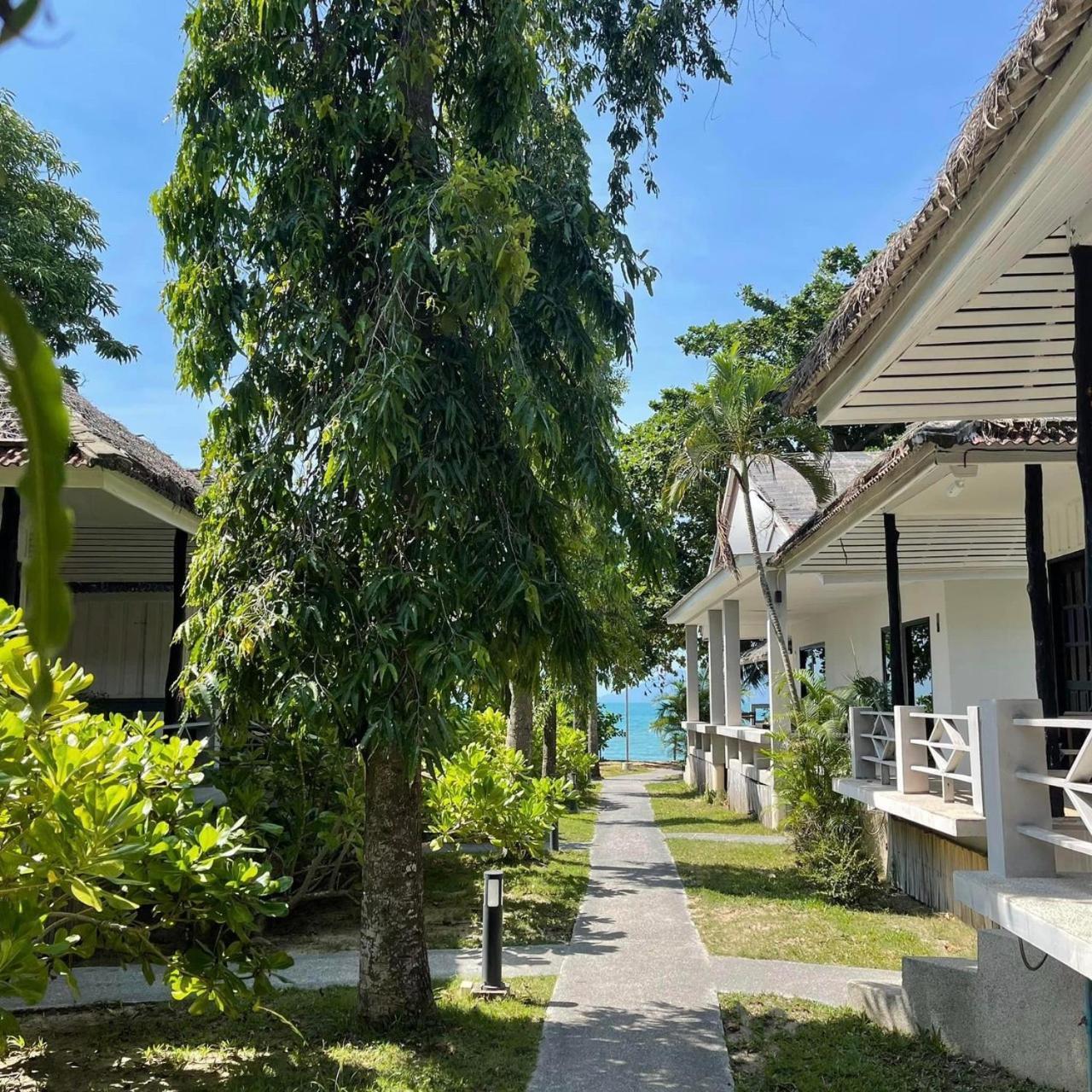 Adarin Beach Resort Mae Nam Exterior foto